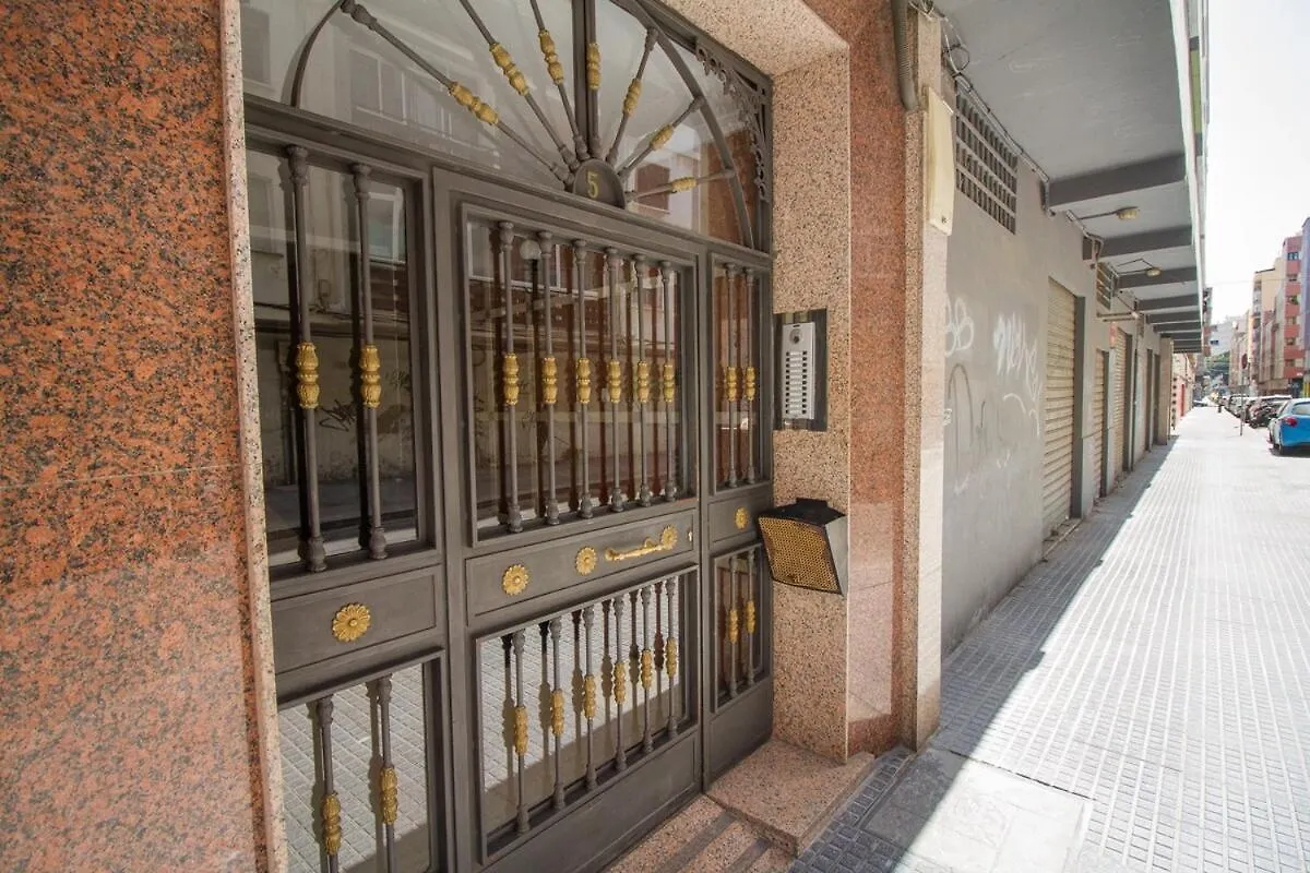 C70 - Classy 4 Bedrooms Apartment Màlaga